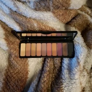 E.L.F mad for matte eyeshadow palette